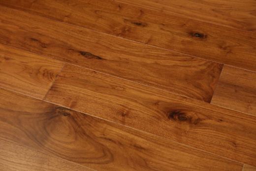 Walnut Natural+ flooring sample, Walnut collection